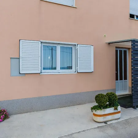 Apartment Ujakovic *