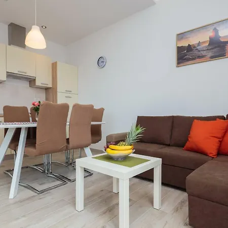 Ujakovic Apartment